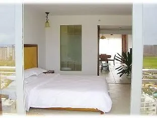 ***  February Sea Seaview Hotel 싼야 중국